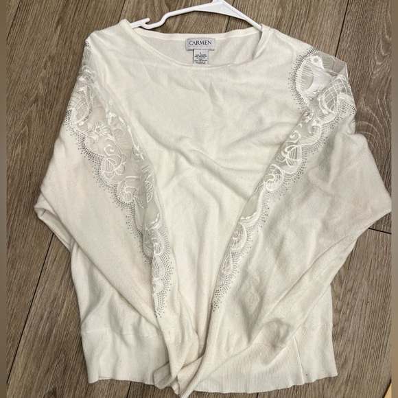 NWOT Large Carmen White Sweater with Delicate Lace and Bedazzled Jewels - Picture 8 of 9